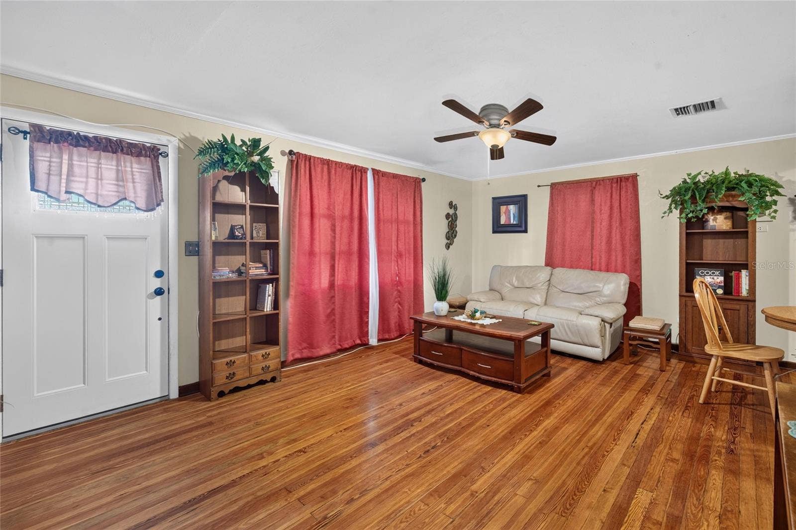 210 NEBRASKA AVENUE, Leesburg, FL 34748