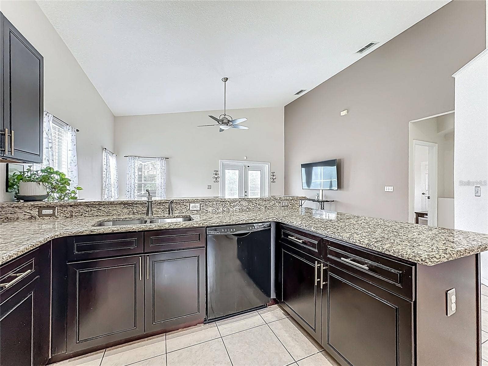 302 JULLIARD BOULEVARD, Davenport, FL 33897 302 JULLIARD BOULEVARD, Davenport, FL 33897