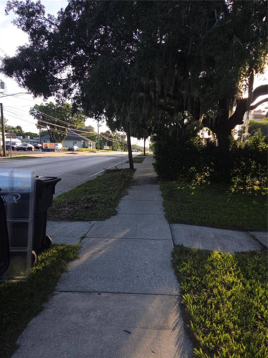 331 W NEW YORK AVENUE, Deland, FL 32720 331 W NEW YORK AVENUE, Deland, FL 32720