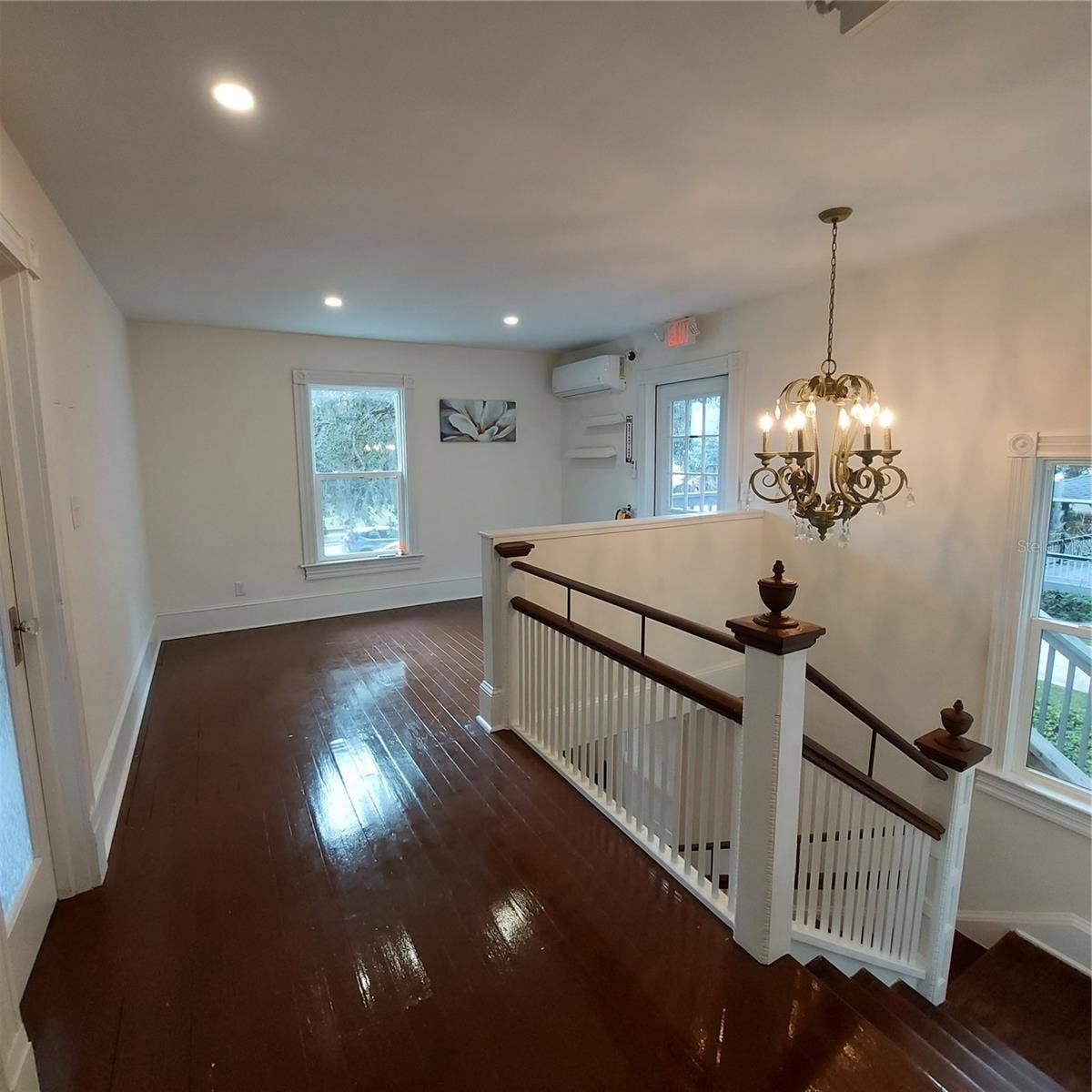 331 W NEW YORK AVENUE, Deland, FL 32720 331 W NEW YORK AVENUE, Deland, FL 32720
