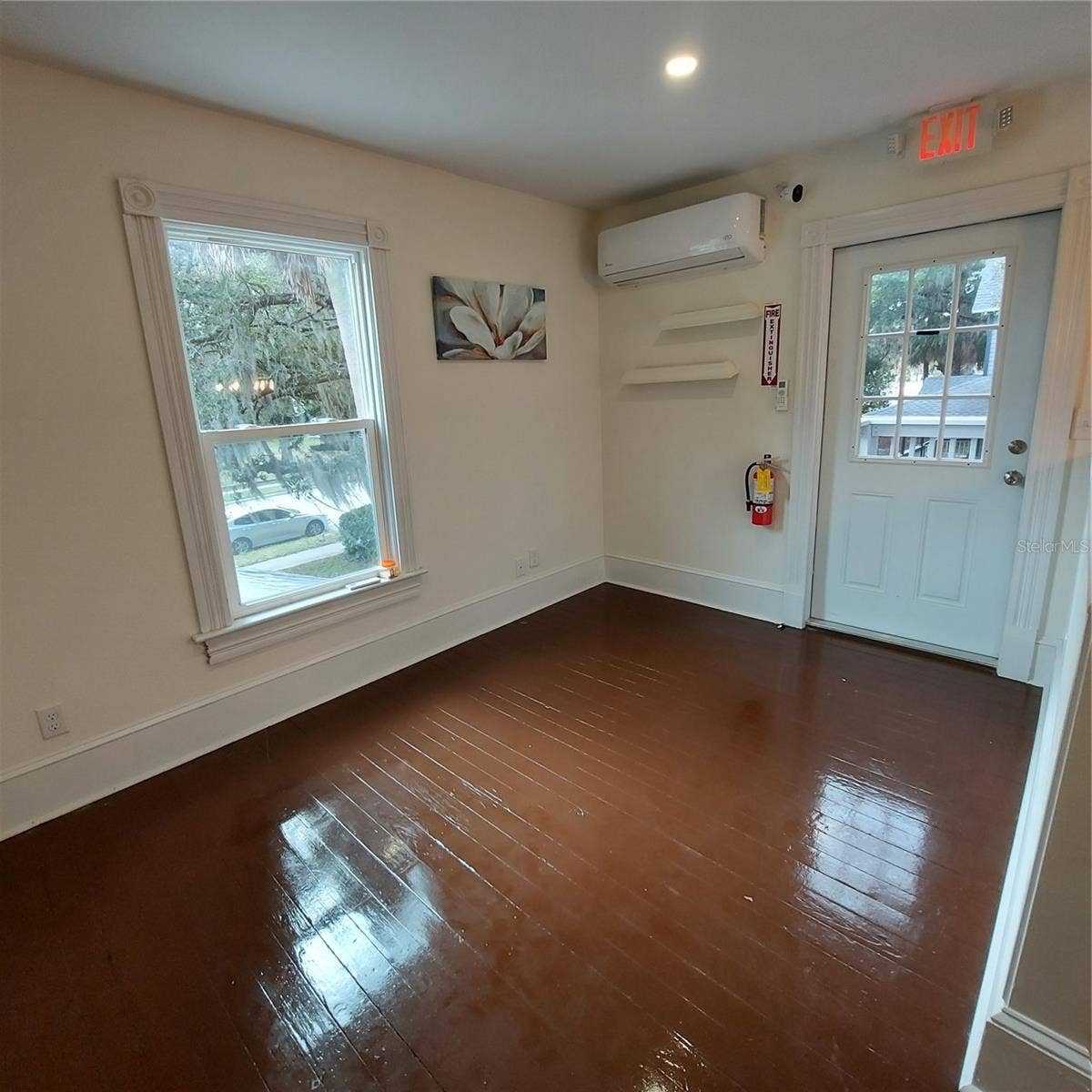 331 W NEW YORK AVENUE, Deland, FL 32720 331 W NEW YORK AVENUE, Deland, FL 32720