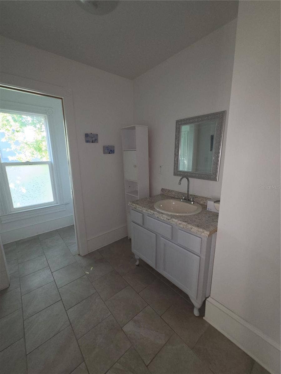 331 W NEW YORK AVENUE, Deland, FL 32720 331 W NEW YORK AVENUE, Deland, FL 32720