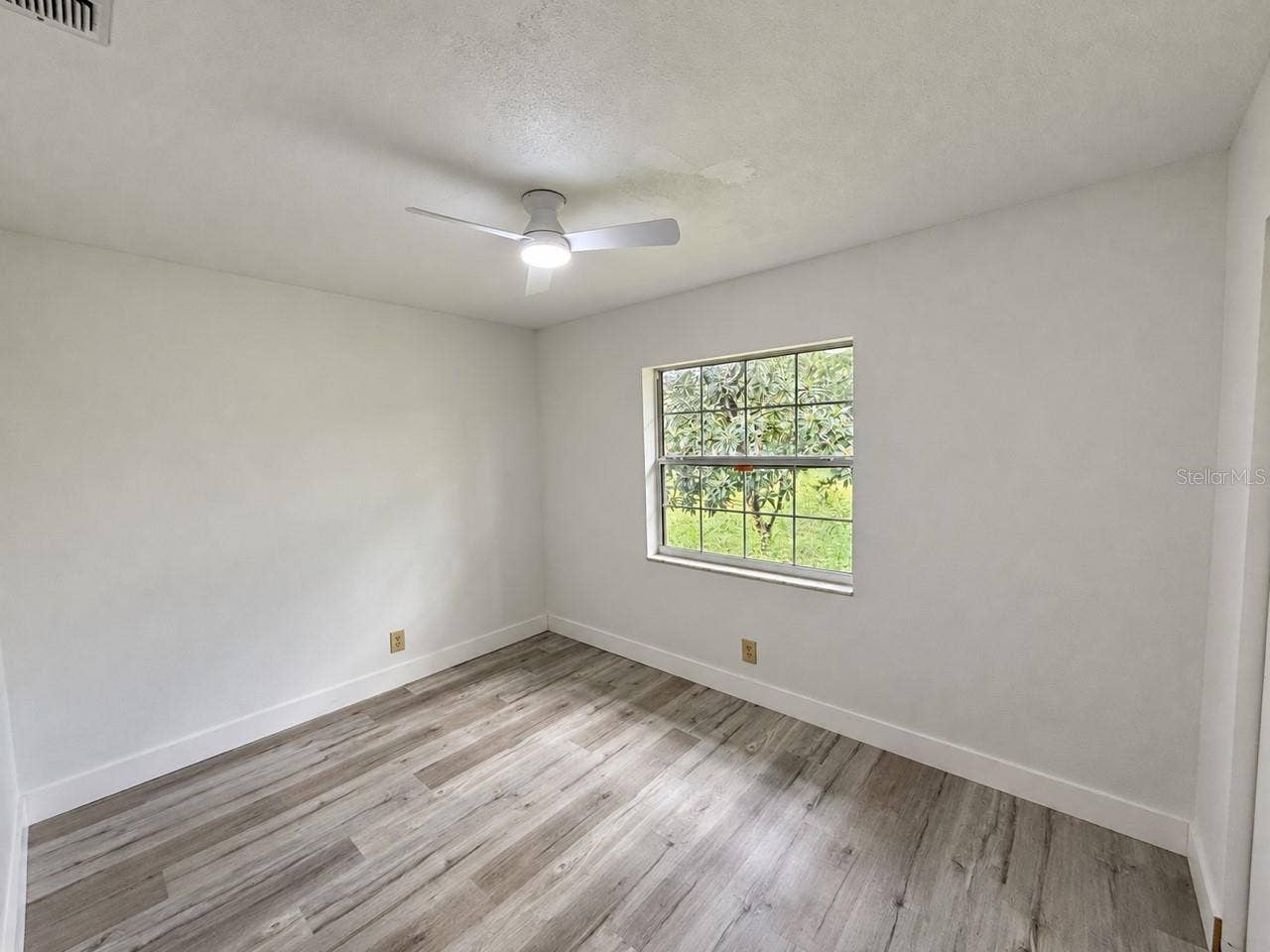 4305 NE 25TH AVENUE, Ocala, FL 34479 4305 NE 25TH AVENUE, Ocala, FL 34479