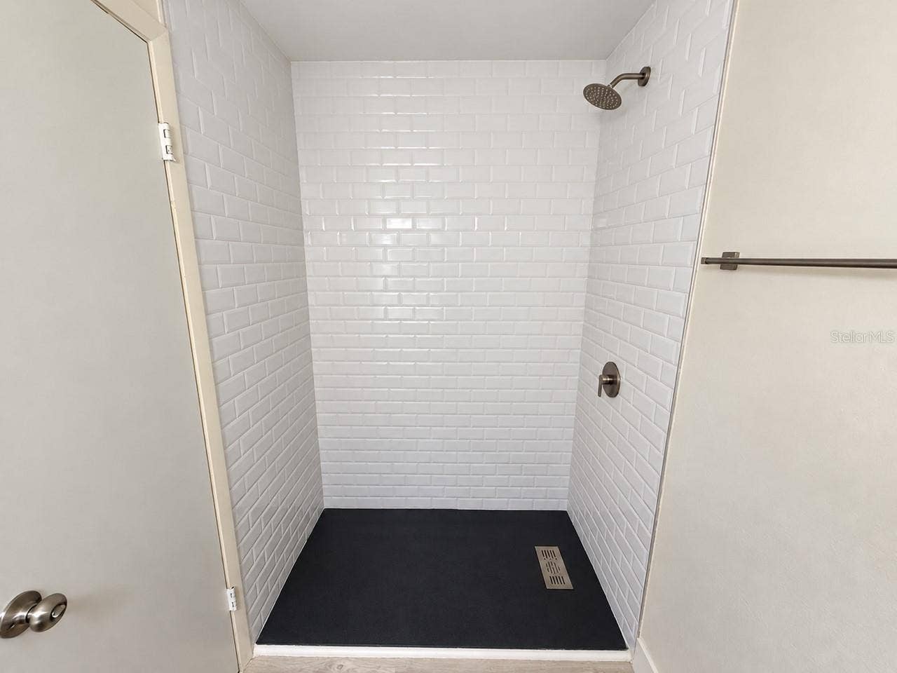 4305 NE 25TH AVENUE, Ocala, FL 34479 4305 NE 25TH AVENUE, Ocala, FL 34479