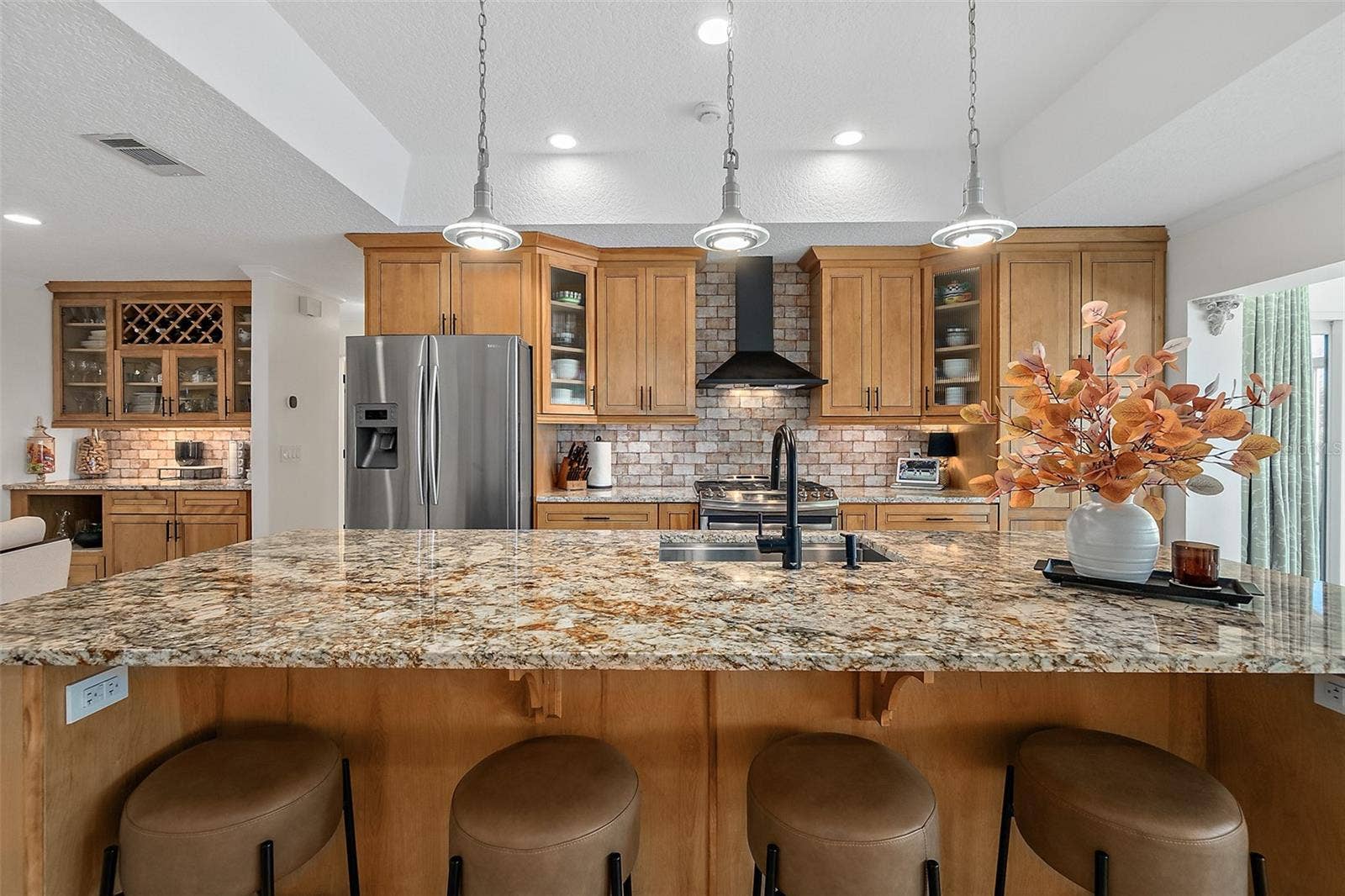 8 CROSSGATE COURT E, Palm Coast, FL 32137