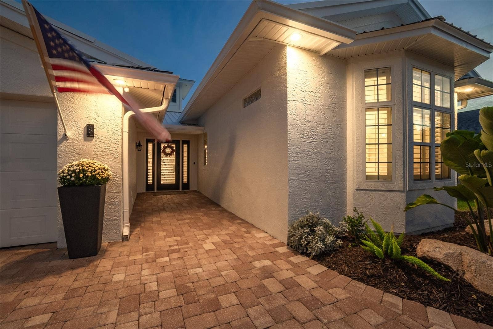 8 CROSSGATE COURT E, Palm Coast, FL 32137