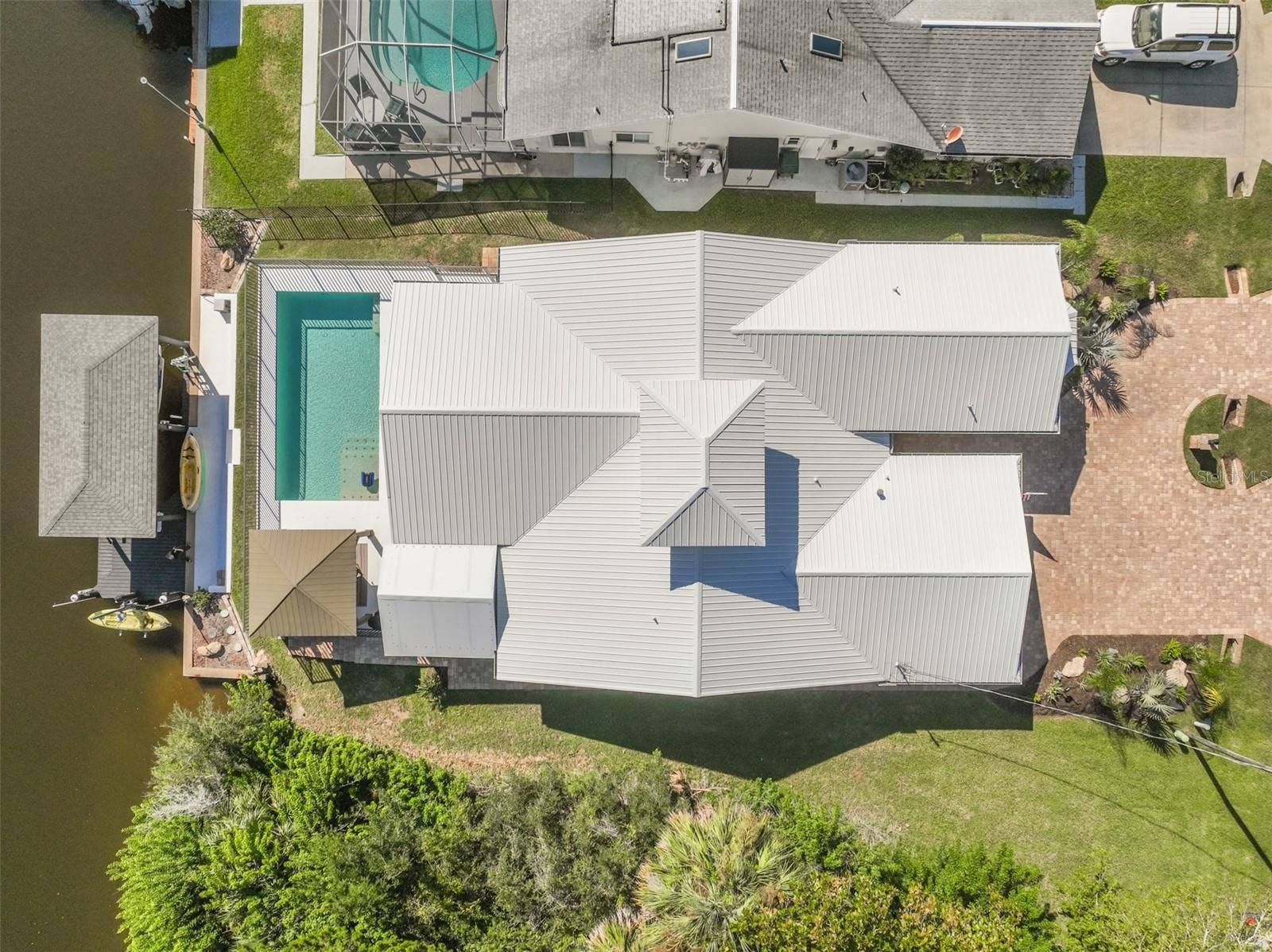 8 CROSSGATE COURT E, Palm Coast, FL 32137