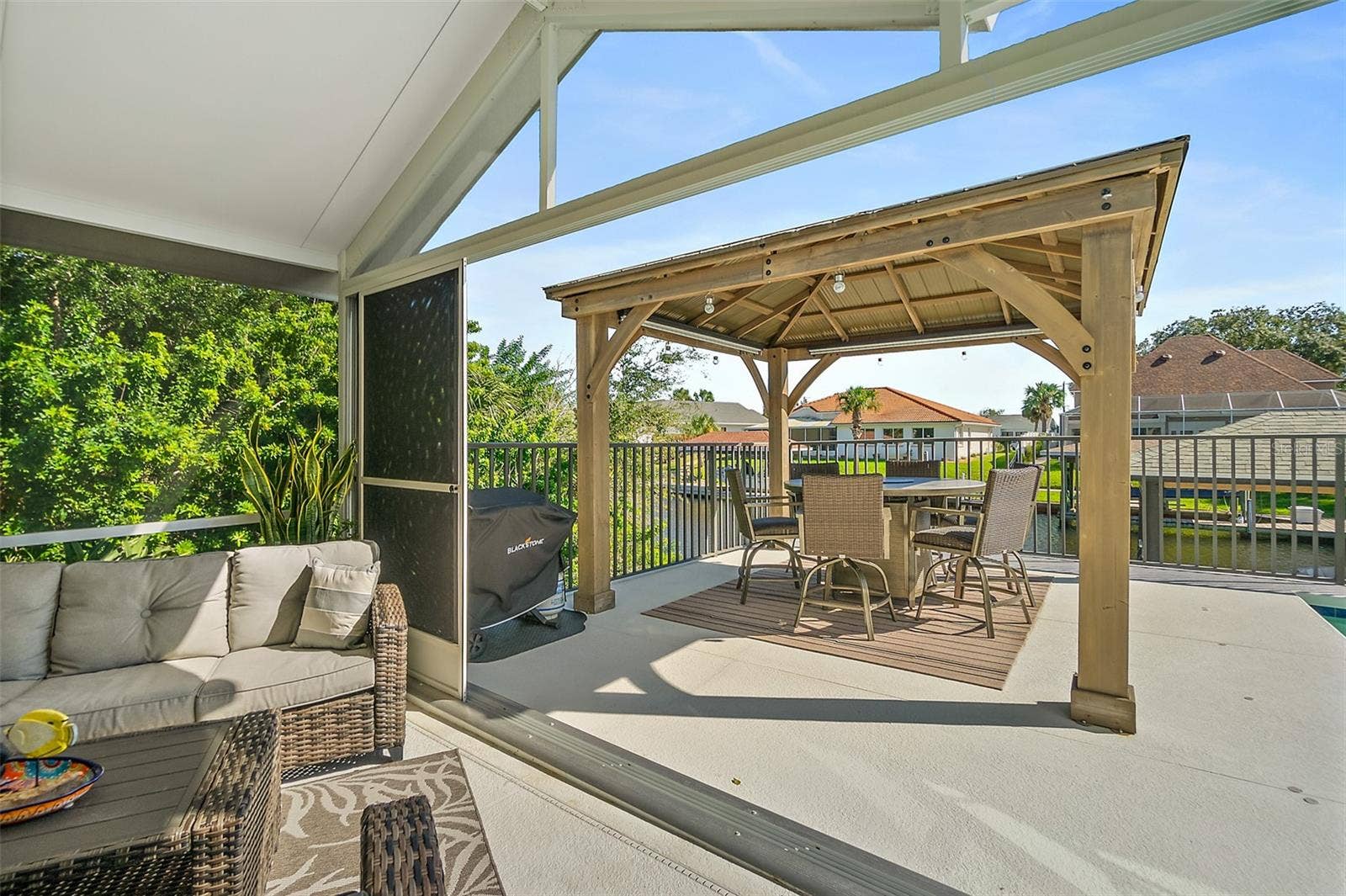 8 CROSSGATE COURT E, Palm Coast, FL 32137