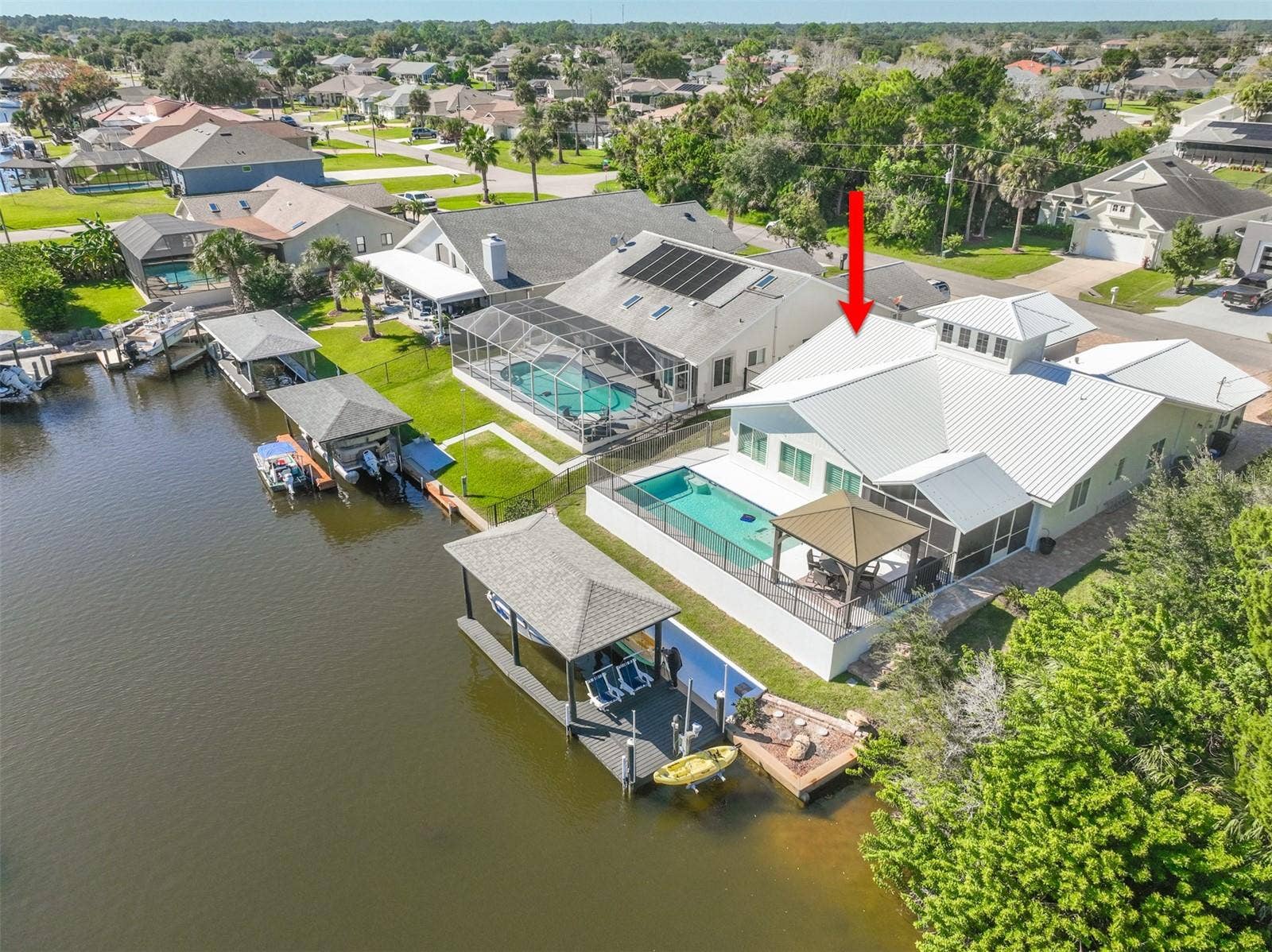 8 CROSSGATE COURT E, Palm Coast, FL 32137