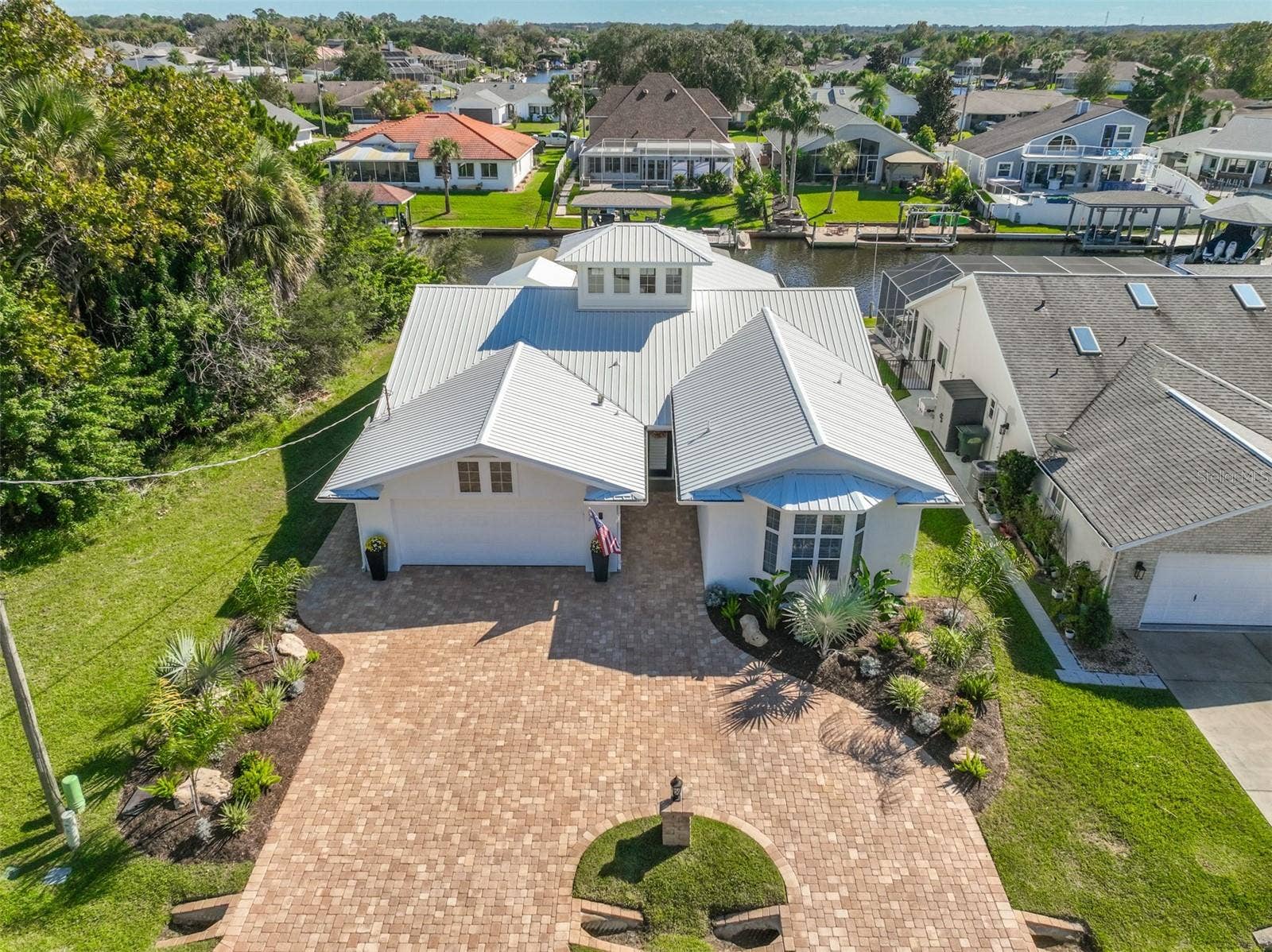 8 CROSSGATE COURT E, Palm Coast, FL 32137