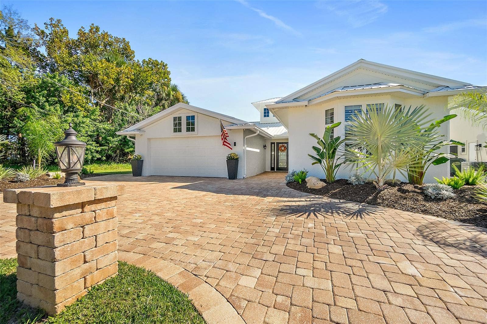 8 CROSSGATE COURT E, Palm Coast, FL 32137