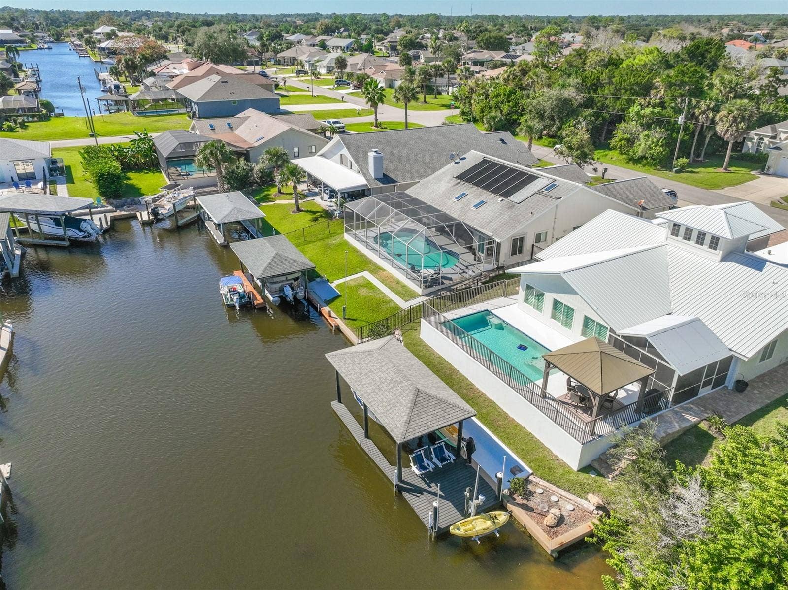 8 CROSSGATE COURT E, Palm Coast, FL 32137