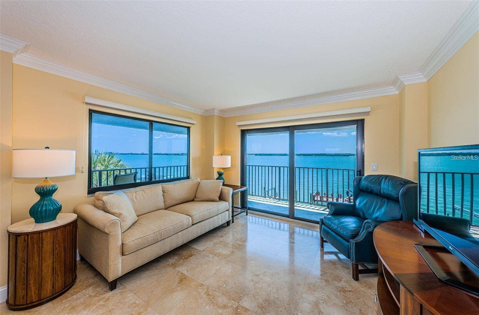 240 SAND KEY ESTATES DRIVE, #222, Clearwater, FL 33767 240 SAND KEY ESTATES DRIVE, #222, Clearwater, FL 33767