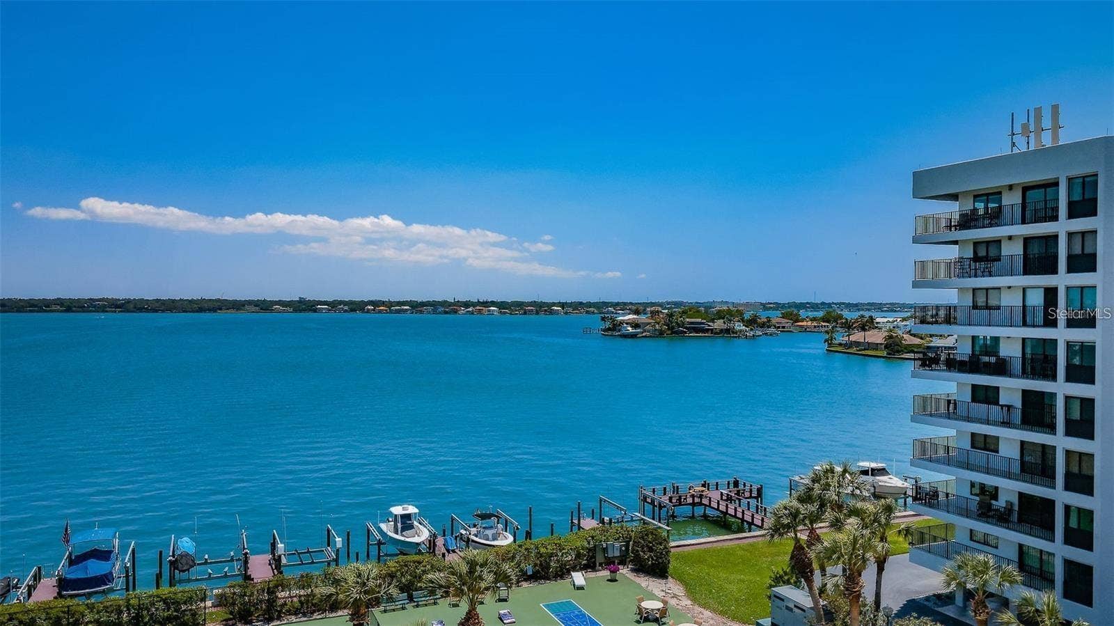 240 SAND KEY ESTATES DRIVE, #222, Clearwater, FL 33767 240 SAND KEY ESTATES DRIVE, #222, Clearwater, FL 33767