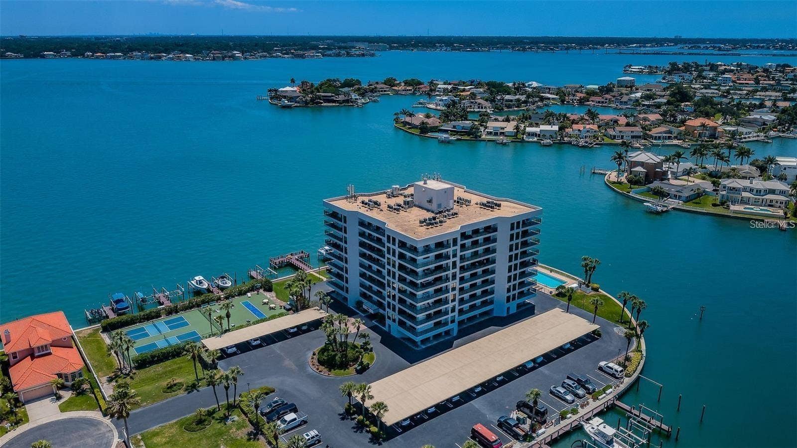 240 SAND KEY ESTATES DRIVE, #222, Clearwater, FL 33767 240 SAND KEY ESTATES DRIVE, #222, Clearwater, FL 33767