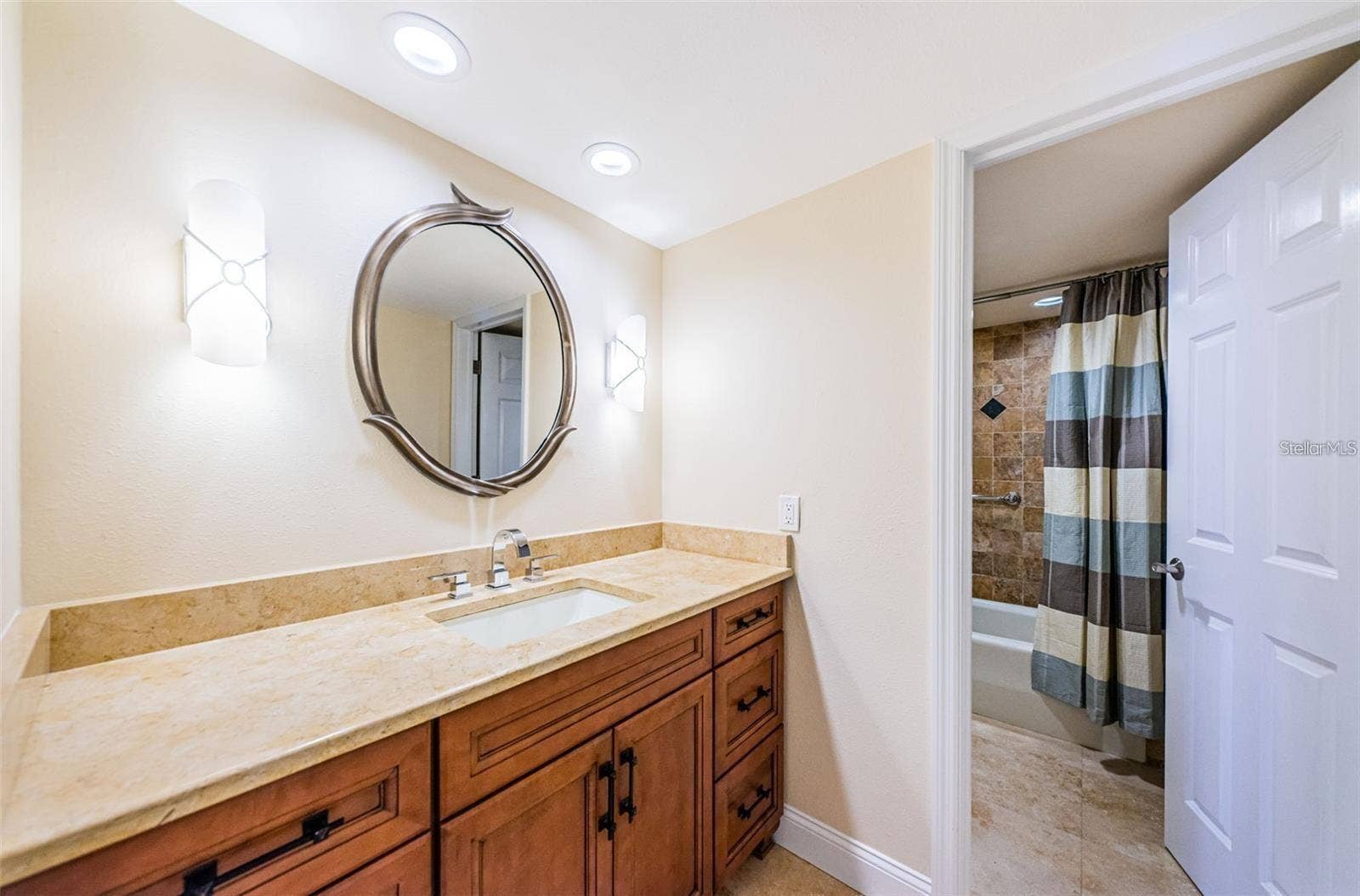 240 SAND KEY ESTATES DRIVE, #222, Clearwater, FL 33767 240 SAND KEY ESTATES DRIVE, #222, Clearwater, FL 33767