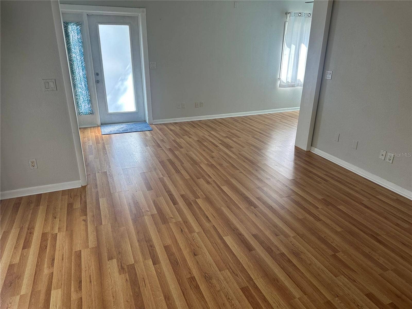 204 W 36TH STREET W, Bradenton, FL 34205 FAMILY ROOM