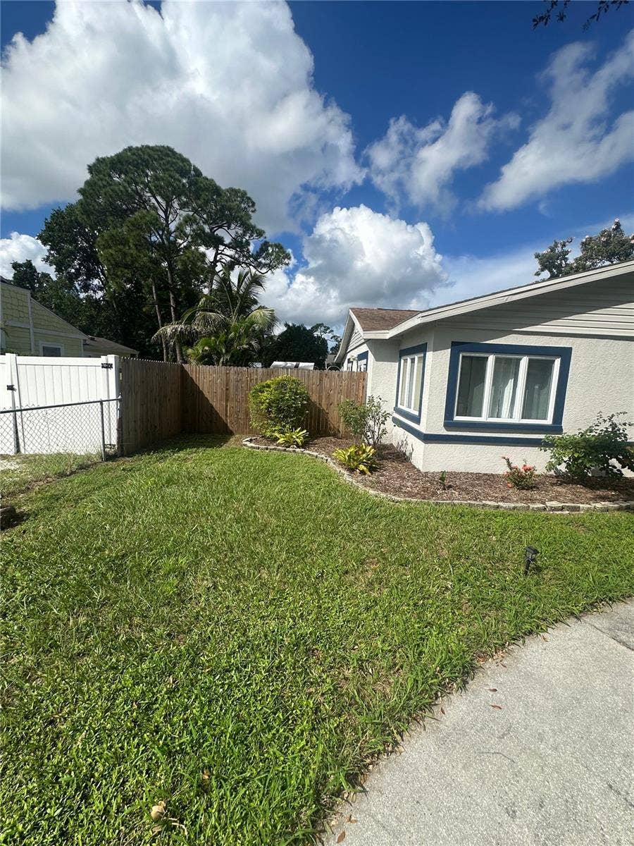 204 W 36TH STREET W, Bradenton, FL 34205 SE CORNER OF PROPERTY
