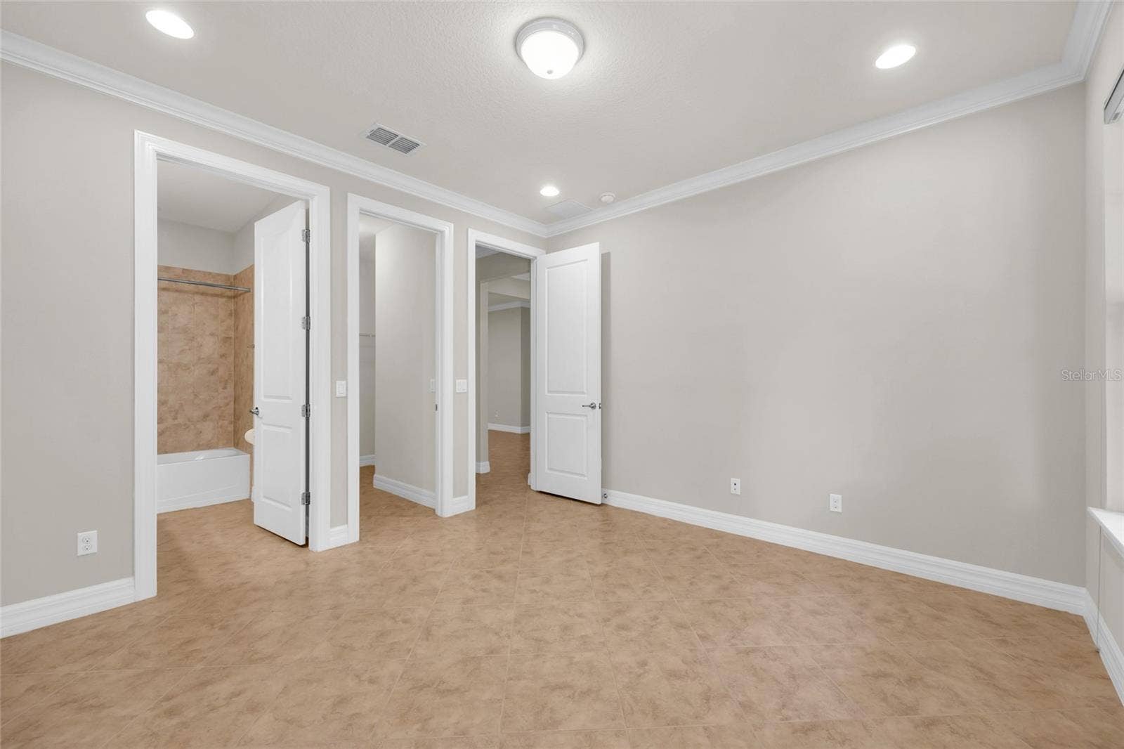 10713 BERRY CREEK ROAD, Orlando, FL 32836 10713 BERRY CREEK ROAD, Orlando, FL 32836