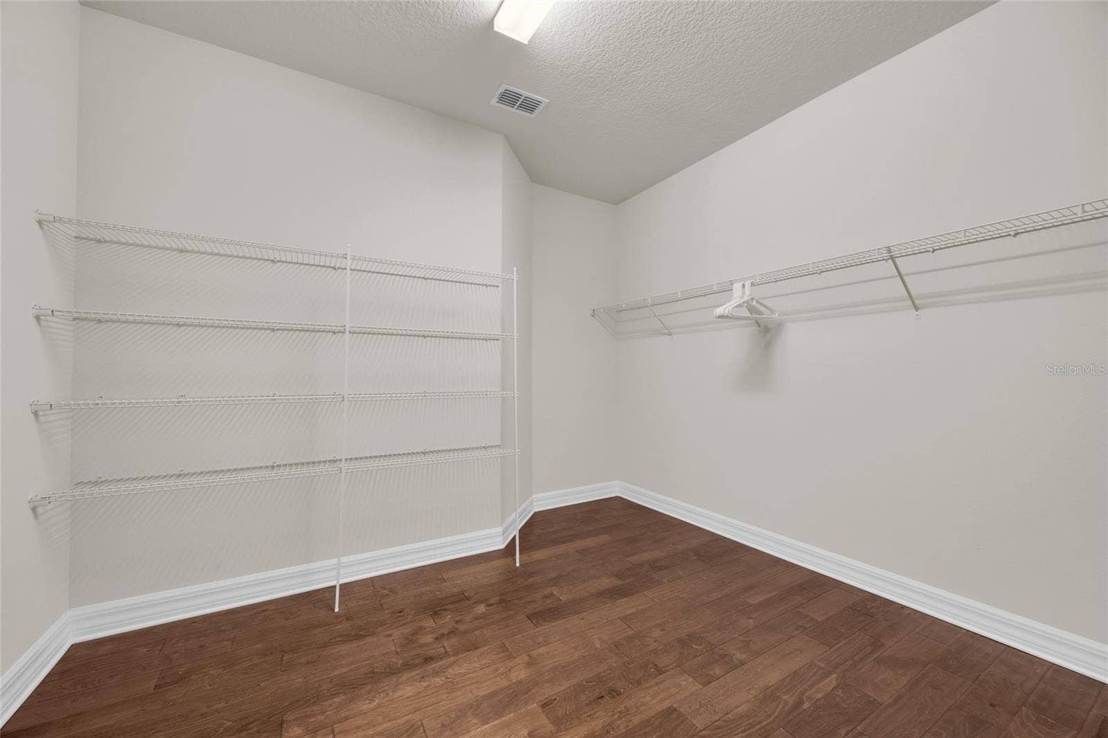 10713 BERRY CREEK ROAD, Orlando, FL 32836 10713 BERRY CREEK ROAD, Orlando, FL 32836