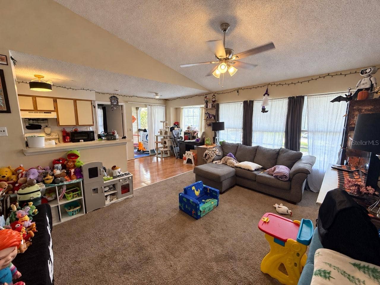 1085 S HIAWASSEE ROAD, #524, Orlando, FL 32835 1085 S HIAWASSEE ROAD, #524, Orlando, FL 32835