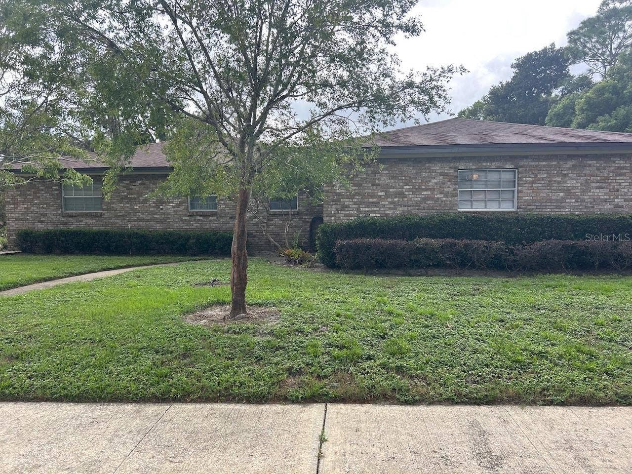 100 PALM LAKE COURT, Longwood, FL 32779 100 PALM LAKE COURT, Longwood, FL 32779