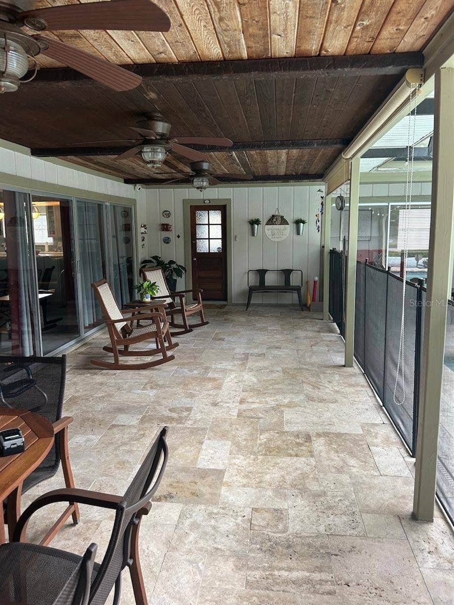 100 PALM LAKE COURT, Longwood, FL 32779 100 PALM LAKE COURT, Longwood, FL 32779