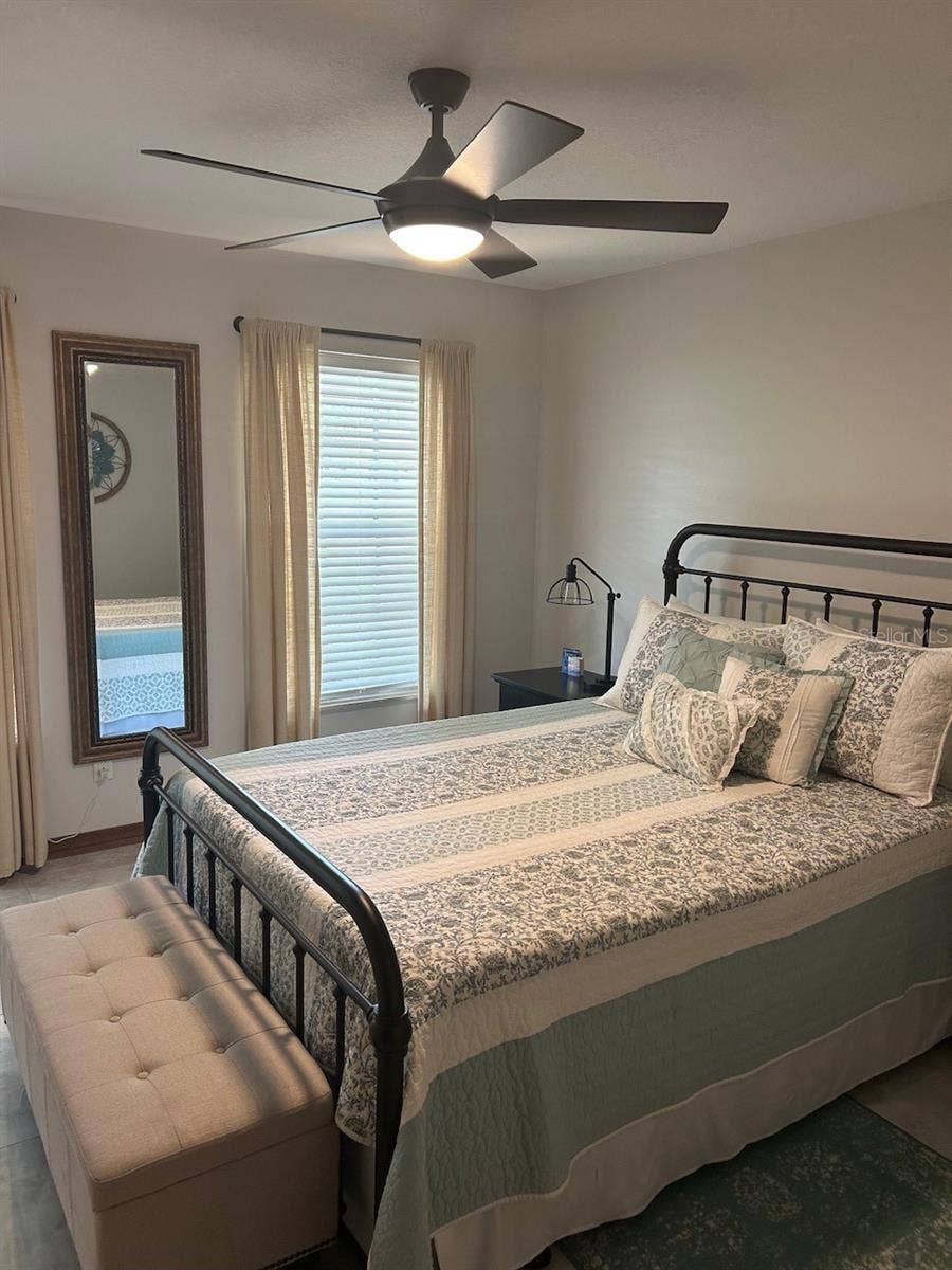 100 PALM LAKE COURT, Longwood, FL 32779 100 PALM LAKE COURT, Longwood, FL 32779