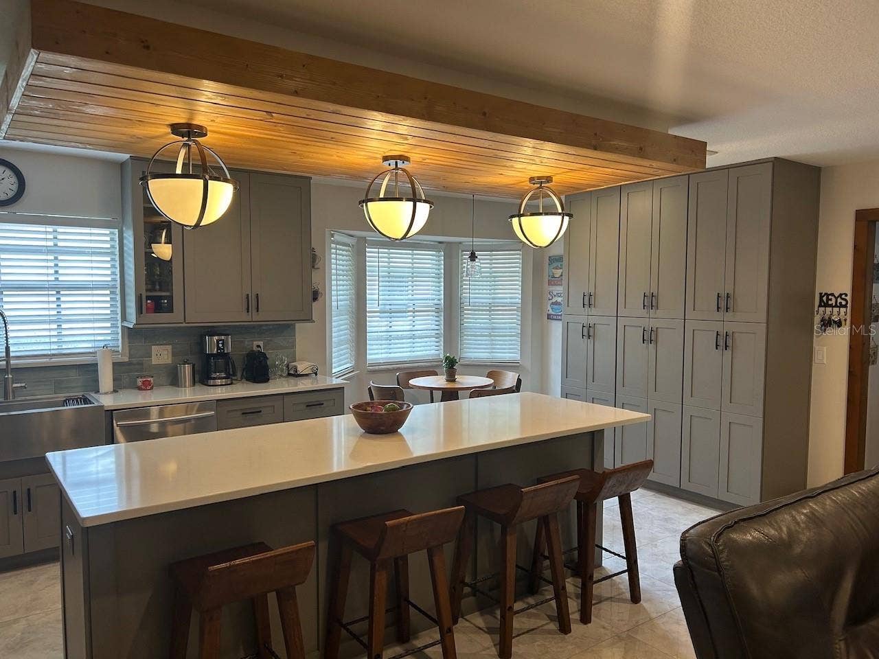 100 PALM LAKE COURT, Longwood, FL 32779 100 PALM LAKE COURT, Longwood, FL 32779