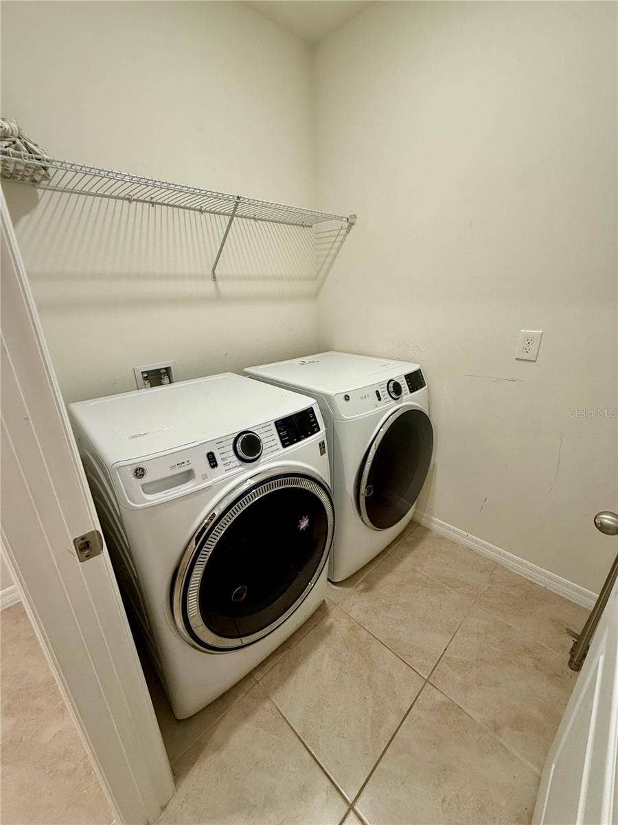 4016 SAPSUCKER LOOP, Sanford, FL 32773 Laundry room
