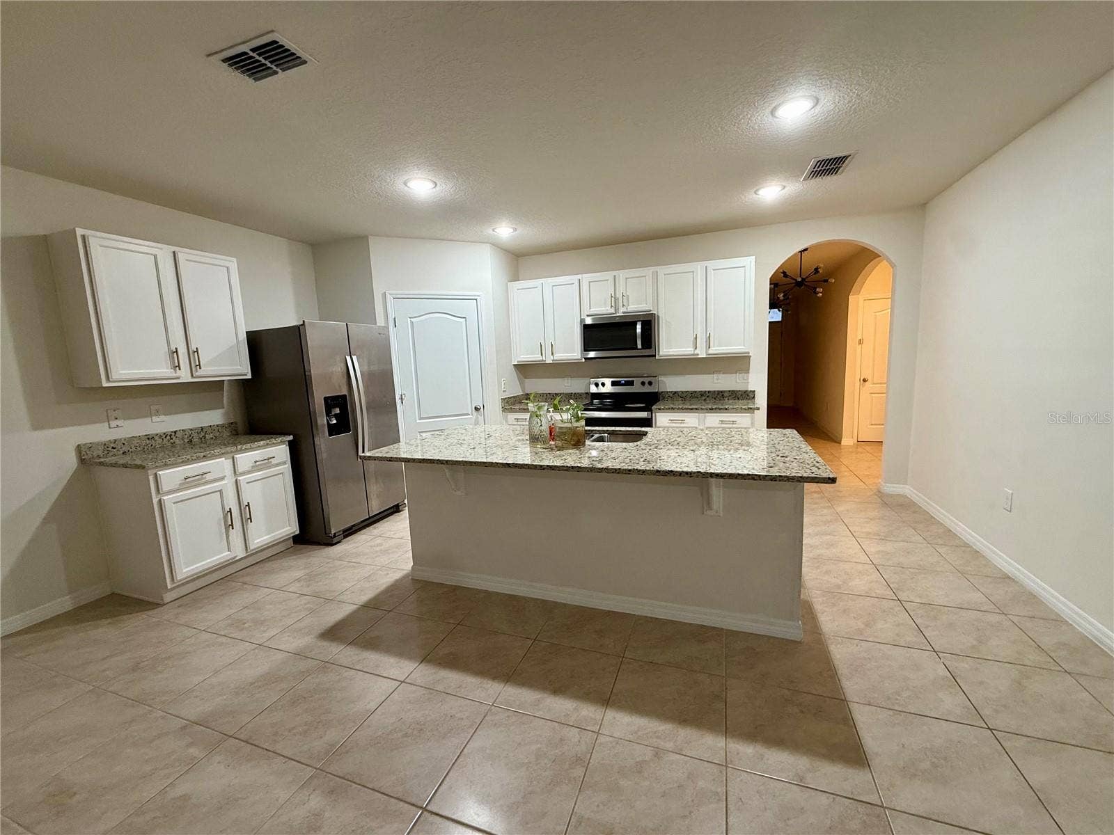 4016 SAPSUCKER LOOP, Sanford, FL 32773 Kitchen