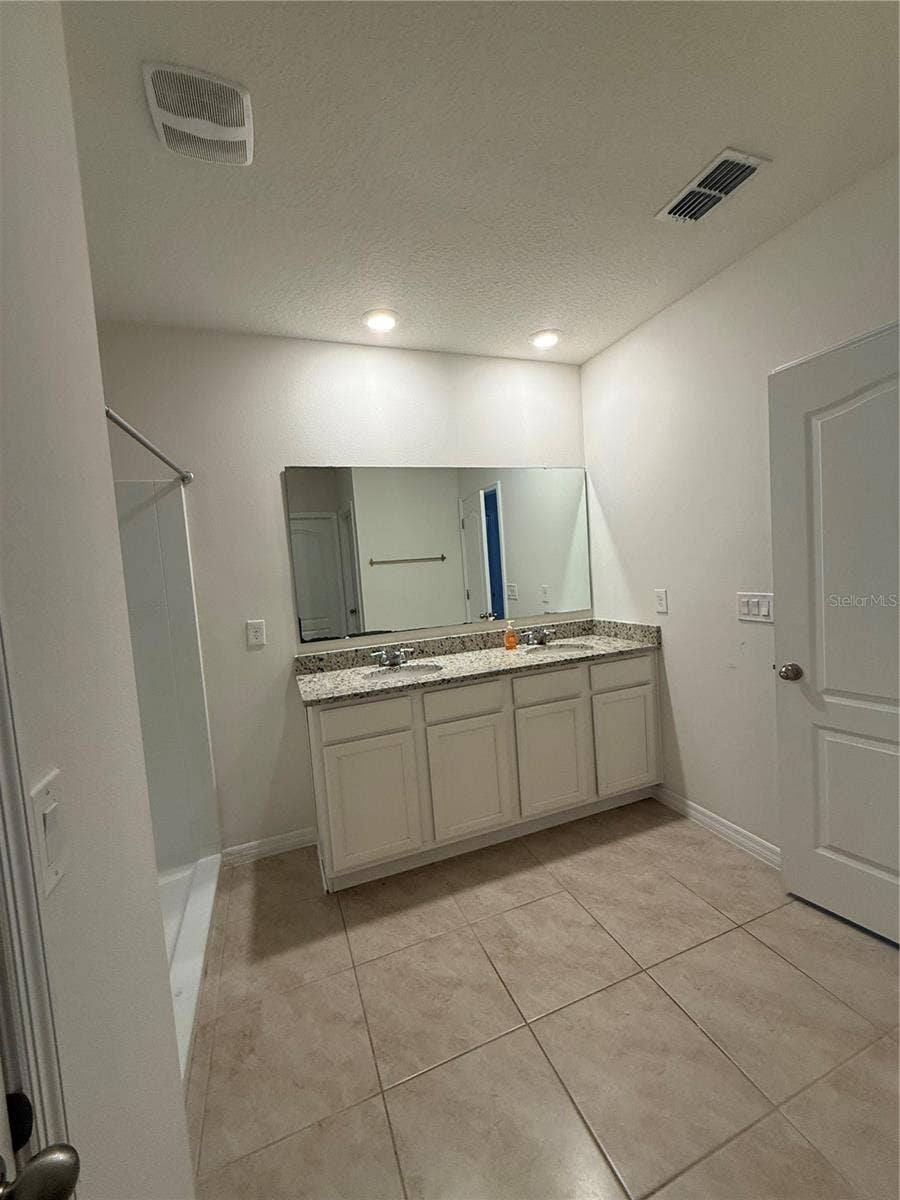 4016 SAPSUCKER LOOP, Sanford, FL 32773 Primary bathroom