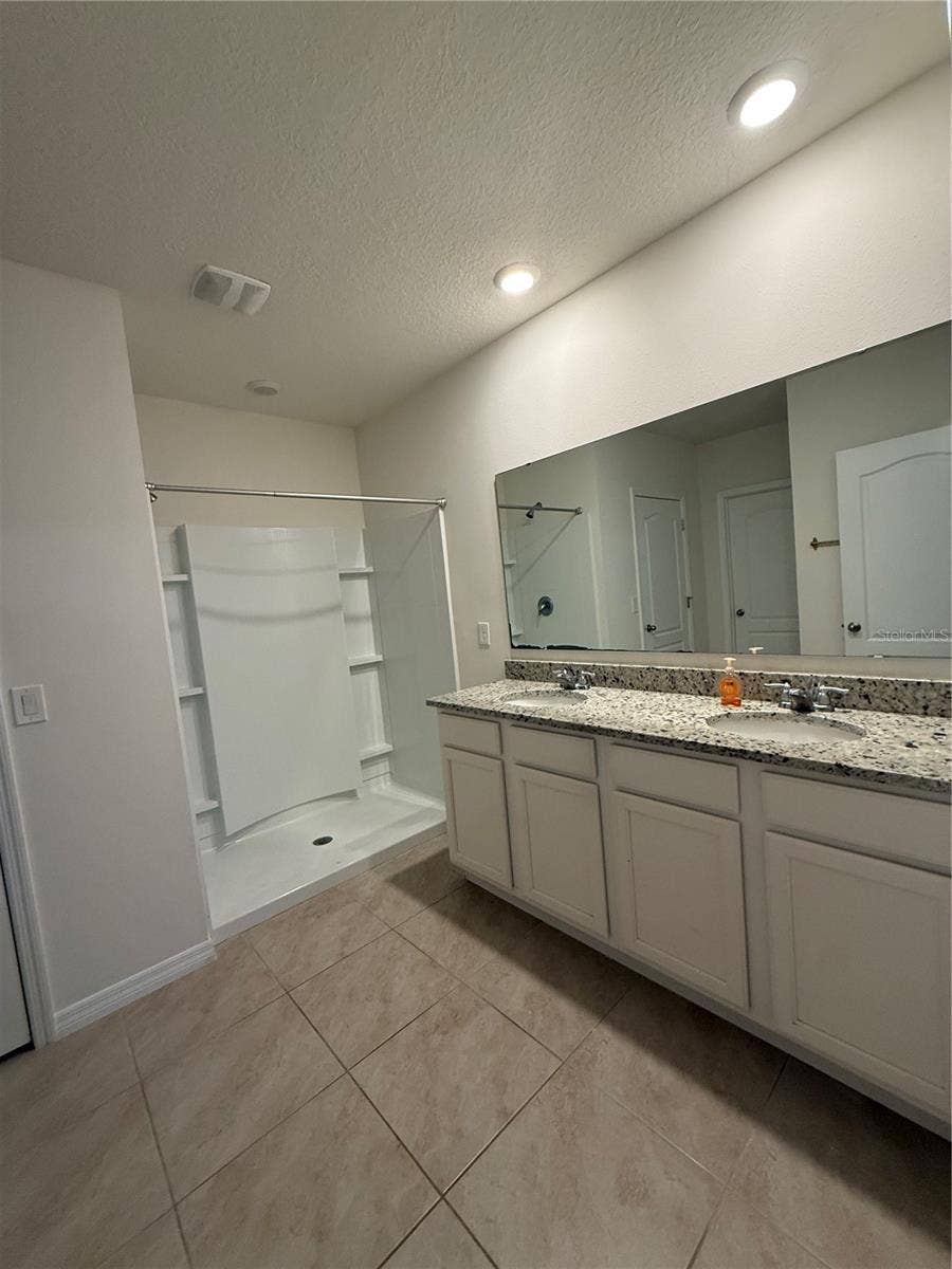 4016 SAPSUCKER LOOP, Sanford, FL 32773 primary bathroom