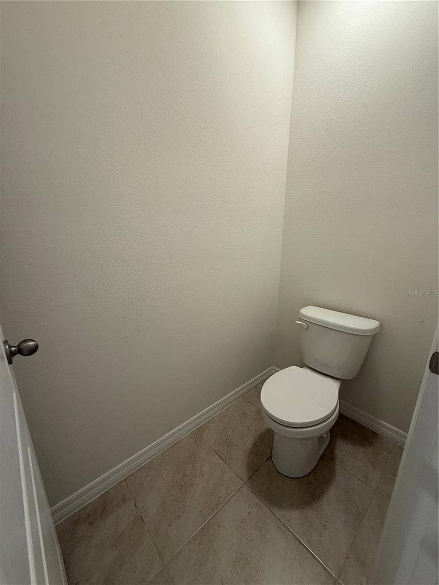 4016 SAPSUCKER LOOP, Sanford, FL 32773 Toilet in primary bathroom
