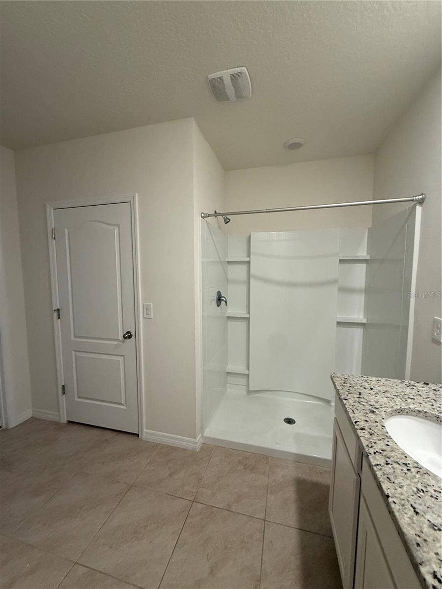 4016 SAPSUCKER LOOP, Sanford, FL 32773 Primary bathroom