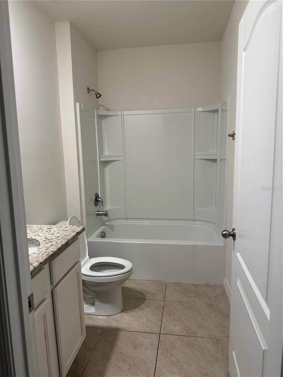 4016 SAPSUCKER LOOP, Sanford, FL 32773 Bathroom 2