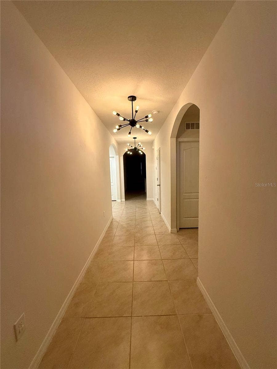 4016 SAPSUCKER LOOP, Sanford, FL 32773 Front entryway/hall