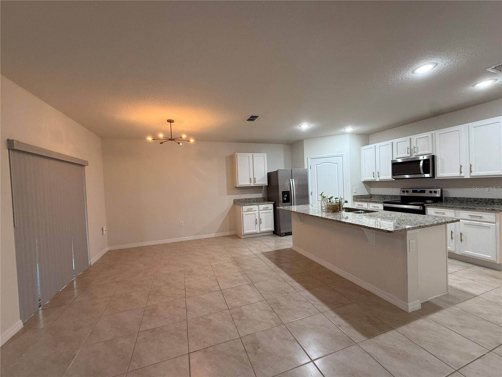 4016 SAPSUCKER LOOP, Sanford, FL 32773 Dining/kitchen