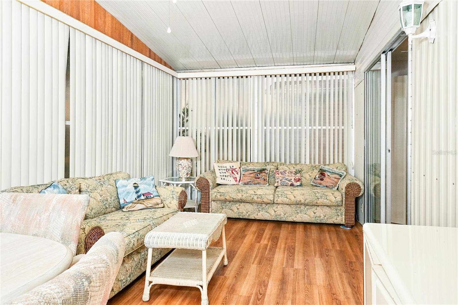 142 DUCHESS AVENUE, Nokomis, FL 34275 142 DUCHESS AVENUE, Nokomis, FL 34275
