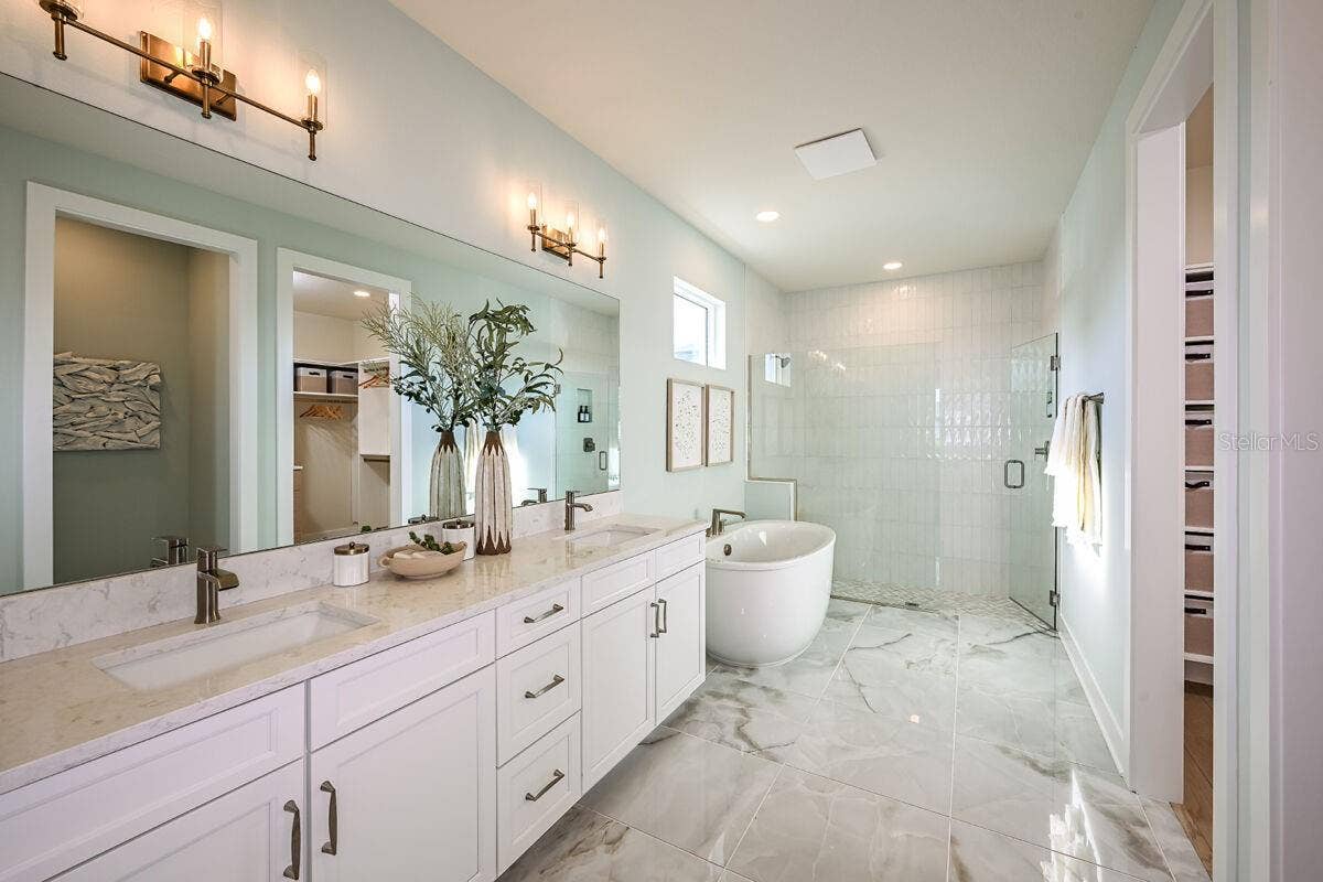 24496 SW KINGSWAY CIRCLE, Lake Suzy, FL 34269 Bath-Pictures are of Model Home for representational purposes only.