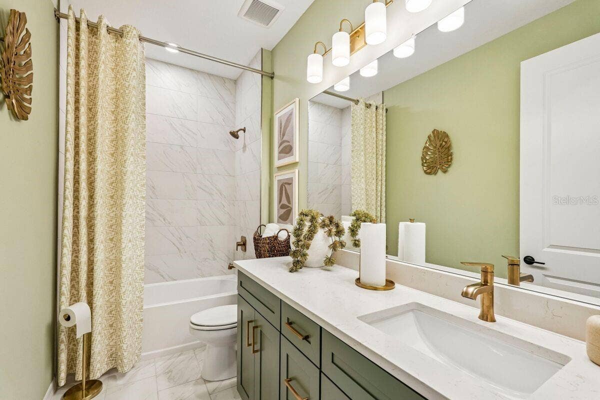 24520 SW KINGSWAY CIRCLE, Lake Suzy, FL 34269 Bath 2-Pictures are of Model Home for representational purposes only.
