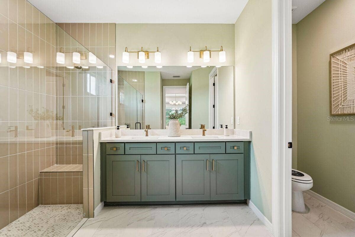 24520 SW KINGSWAY CIRCLE, Lake Suzy, FL 34269 Primary Bath-Pictures are of Model Home for representational purposes only.