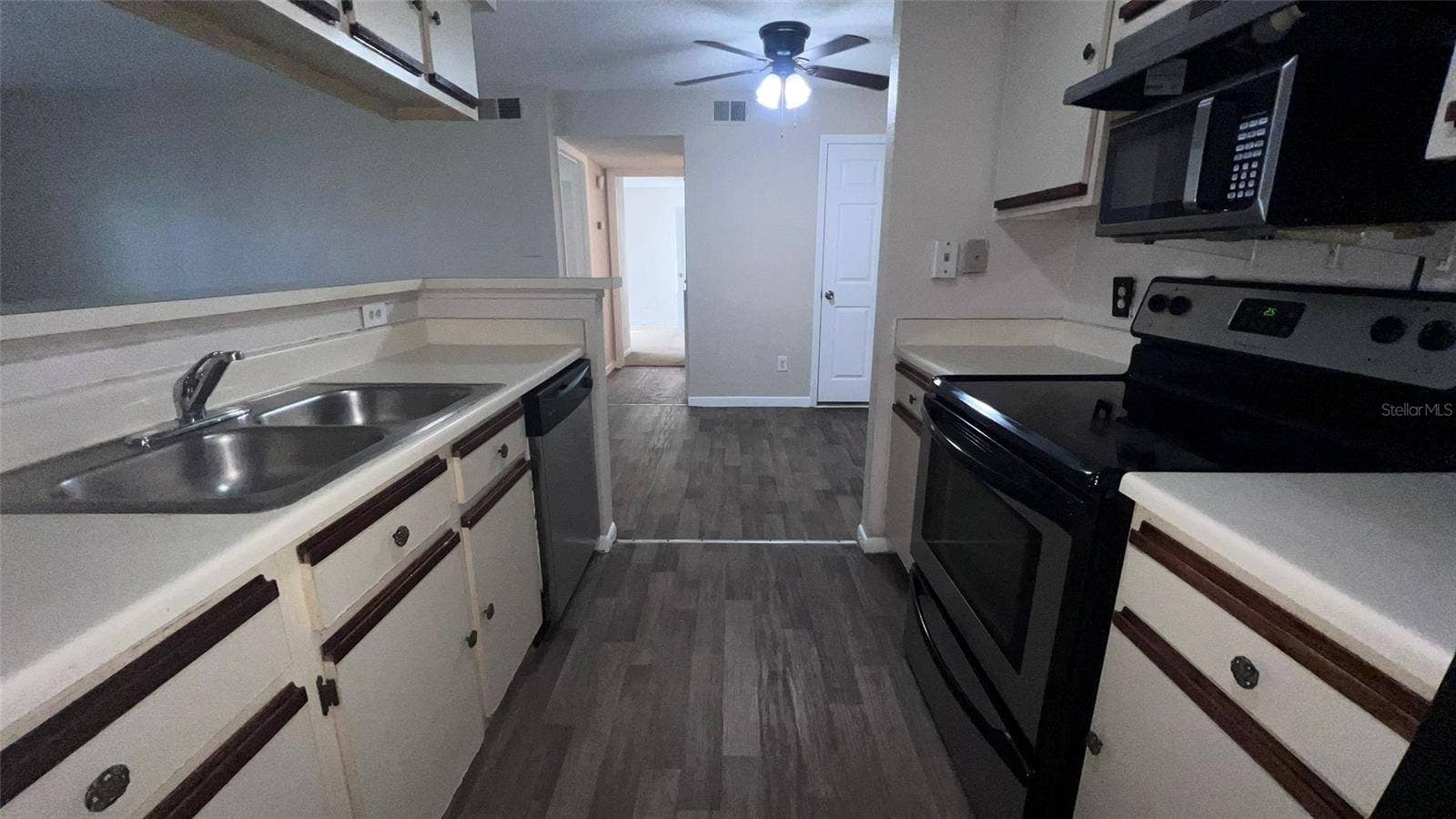 4301 LIZSHIRE LANE, #C112, Orlando, FL 32822