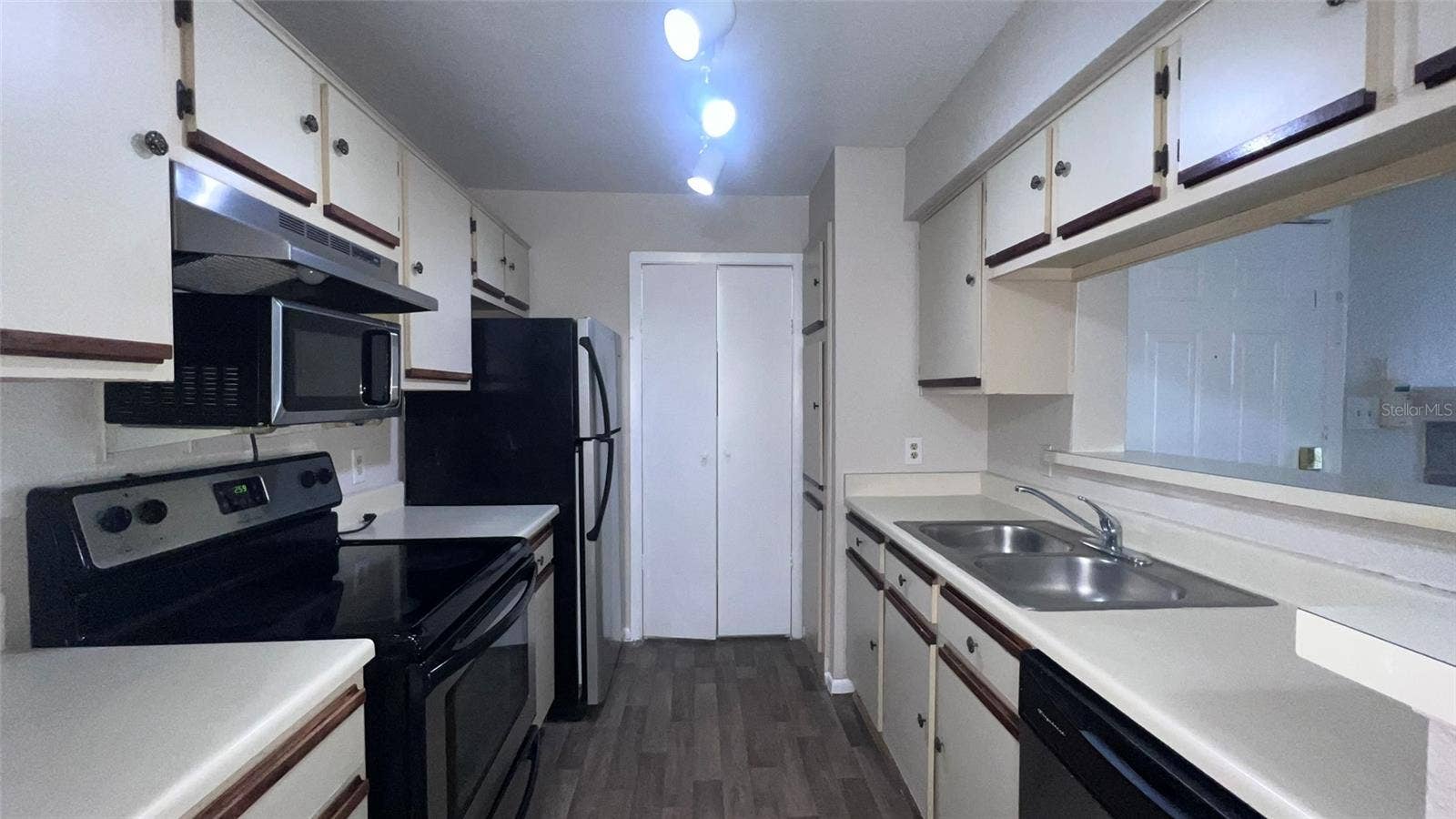 4301 LIZSHIRE LANE, #C112, Orlando, FL 32822
