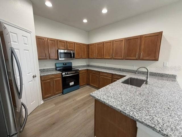 9919 CYPRESS KNEE CIRCLE, Orlando, FL 32825 9919 CYPRESS KNEE CIRCLE, Orlando, FL 32825