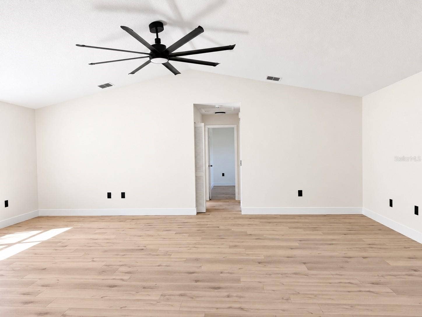 3180 HANLEY STREET, Deltona, FL 32738 3180 HANLEY STREET, Deltona, FL 32738