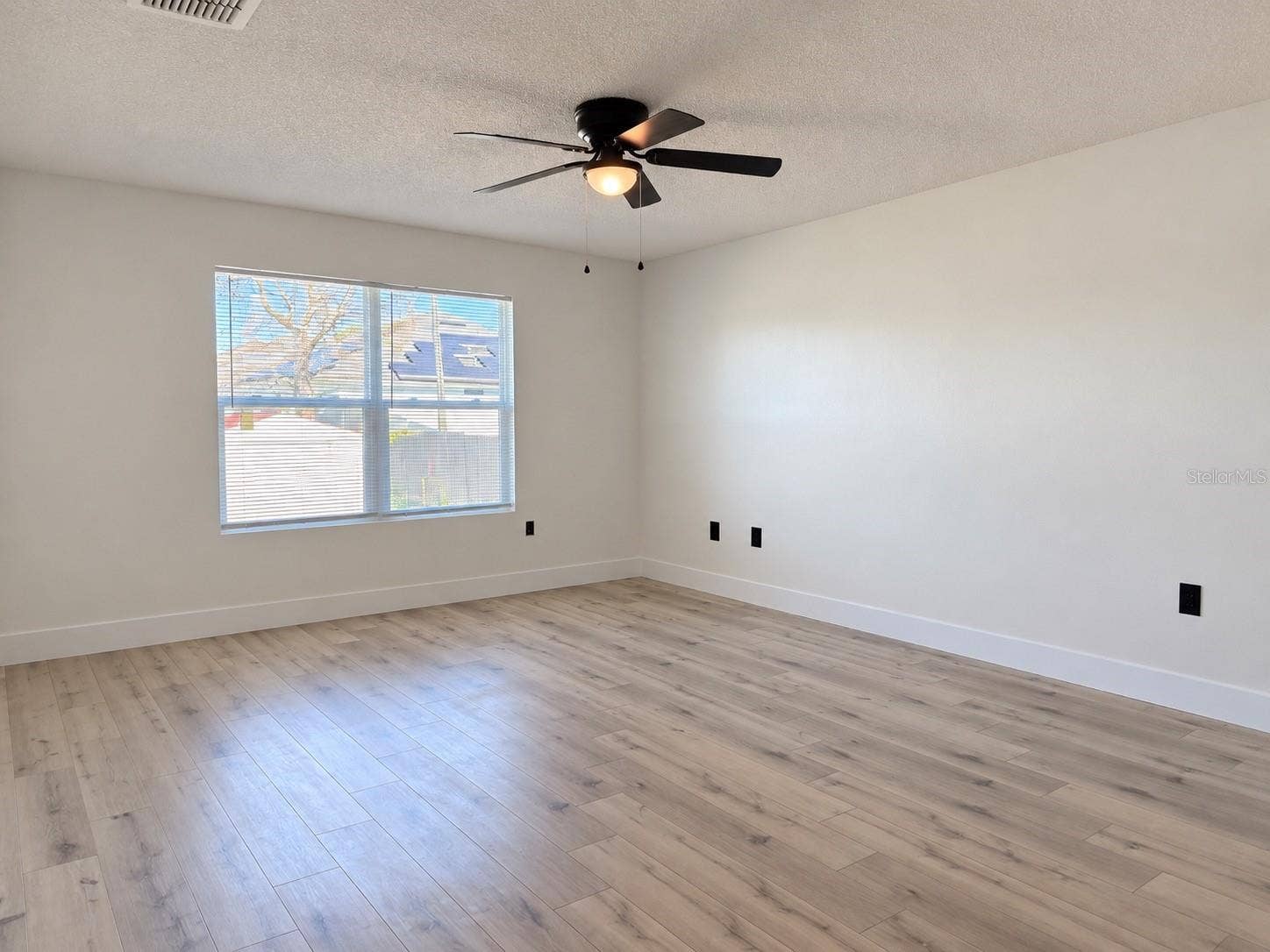 3180 HANLEY STREET, Deltona, FL 32738 3180 HANLEY STREET, Deltona, FL 32738