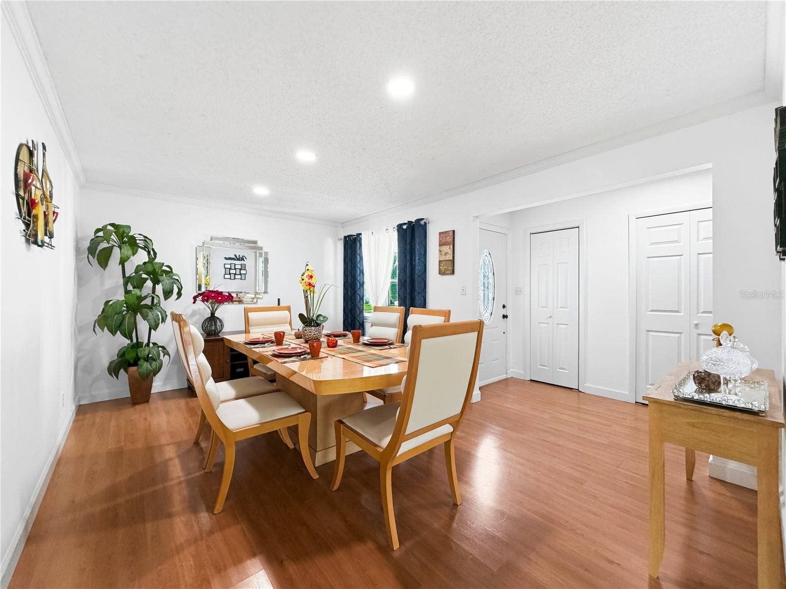 736 LAUREL WAY, Casselberry, FL 32707 736 LAUREL WAY, Casselberry, FL 32707