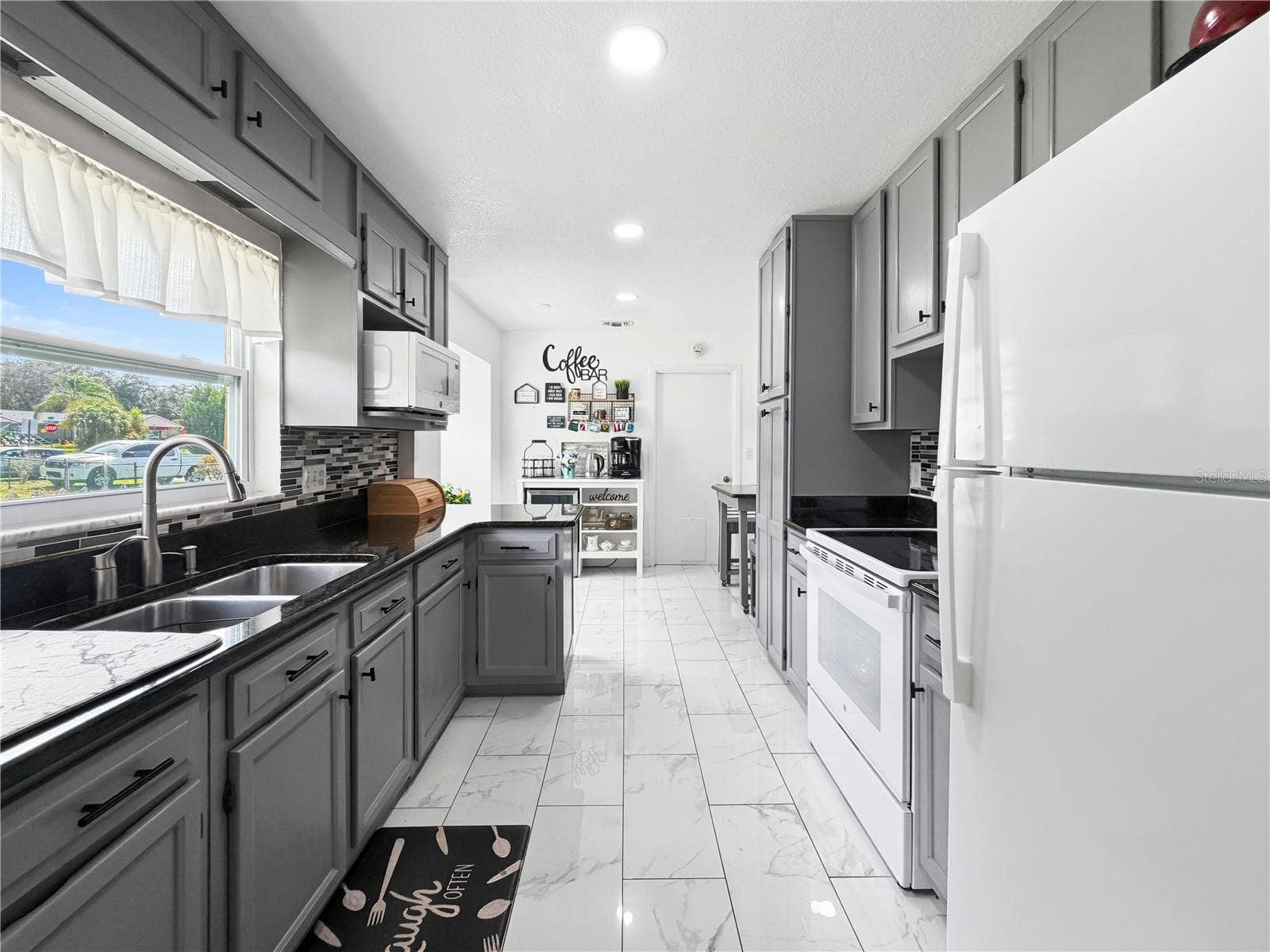 736 LAUREL WAY, Casselberry, FL 32707 736 LAUREL WAY, Casselberry, FL 32707