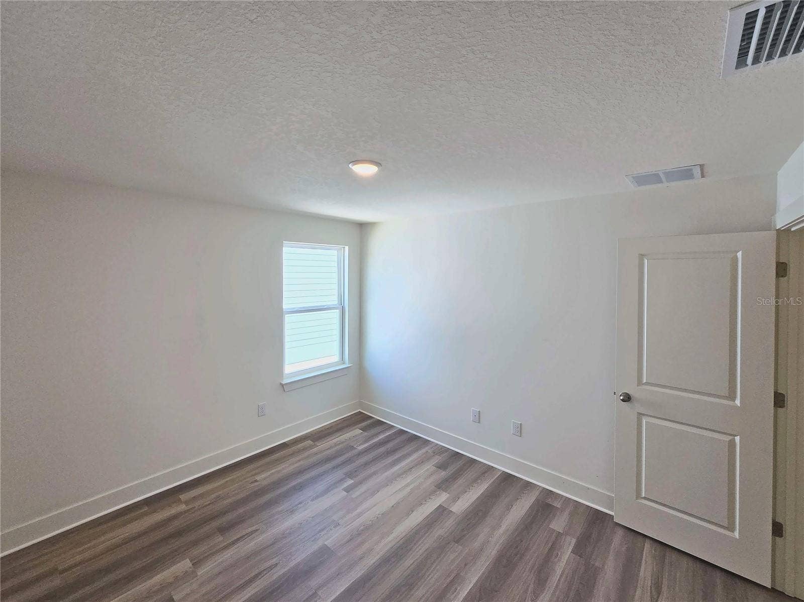 Guest Bedroom 1